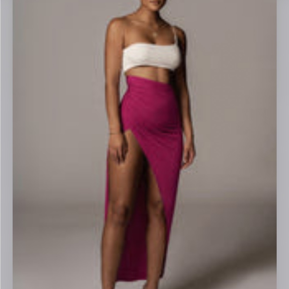 Jluxlabel BERRY ALYCIA HIGH SLIT SKIRT